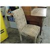 Image 2 : MODERN UPHOLSTERED DINING CHAIR