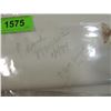 Image 2 : CHUCK NORRIS AUTOGRAPHED NAPKIN