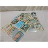 Image 1 : LOT 17 1972 TOPPS BASEBALL CARDS