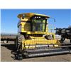 Image 3 : NEW HOLLAND TR98 ROTARY COMBINE