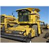 Image 4 : NEW HOLLAND TR98 ROTARY COMBINE