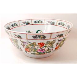 LARGE VINTAGE CHINESE PORCELAIN SERVING BOWL