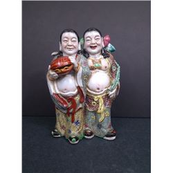 A statute of the two immortal He-He twin figures with