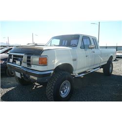 90 Ford F-250 2 Dr  4WD Extended Cab LB - T - DRIVE