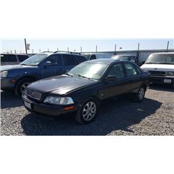 01 Volvo S40 4dr Sedan - T - DRIVE