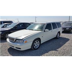 98 Volvo V70 4 Dr  Turbo Wagon - ADT - DRIVE