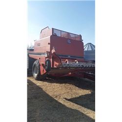 1987 Case 1682 Pull Type Rotary Combine