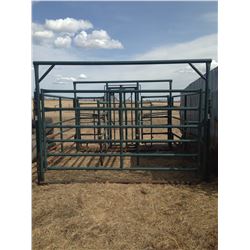 Hi-Hog Maternity Pen Auto Head Gate Extra Feeder
