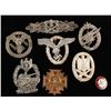 Image 1 : Repro German WWII Luftwaffe Badge Display