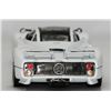 Image 2 : COLLECTIBLE DIE CAST 1999 PAGANI ZONDA C12 WHITE MODLE