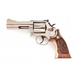 S&W Model 586 Double Action Revolver