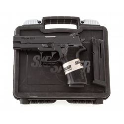 Sig Sauer P226 Semi-Automatic Pistol