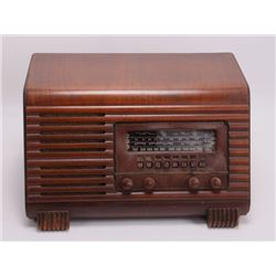 Philco Model 41-250 shortwave radio.  (Size: See second