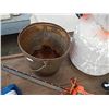 Image 2 : BRASS HONEY BUCKET