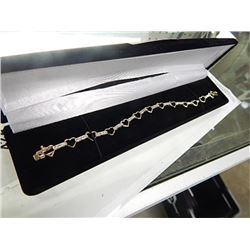 BRACLET - UNIQUE HEART BRACELET - 10 WHITE DIAMONDS IN STERLING SILVER SETTING AND GOLD FINISH - APP