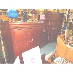 NEW MAHOGANY STYLE DRESSER - 6 DRAWER -as-is