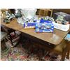 Image 1 : VITNAGE DUNCAN PHYPHE DINING TABLE WITH LEAF