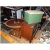 Image 1 : SKID FURNITURE AND MORE