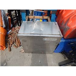 STAINLESS STEEL BOX