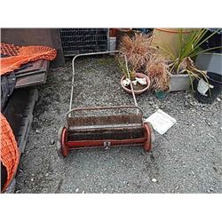 VINTAGE SWEEPER