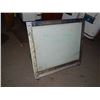 Image 1 : LARGE FLORESCENT LIGHT - APPROX 2' X 2'