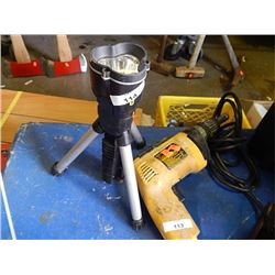 STANLEY TRIPOD LIGHT - BATTERY OPERATED