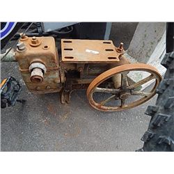 VINTAGE PUMP