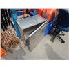 Image 2 : STAINLESS STEEL BOX