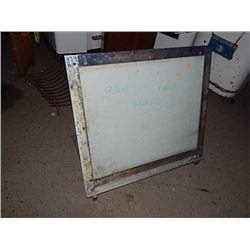 LARGE FLORESCENT LIGHT - APPROX 2' X 2'