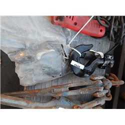 LOCKING HOOKS - 1 ½ TON CAPACITY - NEW - 2 TTL