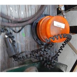 YELLOW LIGHT - 12 VOLT