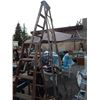 Image 1 : WOOD LADDER - 10'