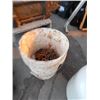 Image 1 : BUCKET OF SKIFF CHAINS