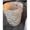 Image 2 : BUCKET OF SKIFF CHAINS