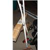 Image 1 : CURLING BROOMS - 3 TTL