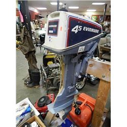 EVENRUDE 4.5HP OUTBOARD MOTOR - 2 CYCLE - STAND NOT INCLUDED