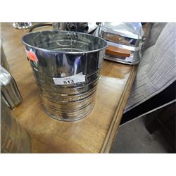RETRO FLOUR SIFTER