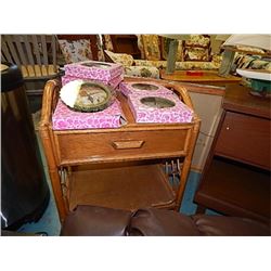 RATTTAN SIDE TABLE WITH DRAWER