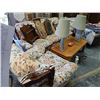 Image 1 : CHESTERFIELD SET - 2 PC - LOVE SEAT & COUCH