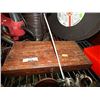 Image 1 : RETRO WOOD BOX WITH TAP & DIE SET