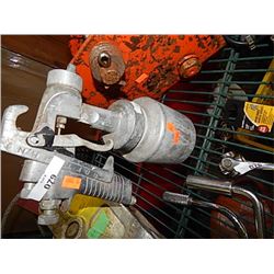 PAINT GUN AND POT