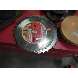 LOT OF SAW BLADES