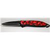 Image 2 : FOLDING KNIFE W/ RED SKULLS