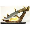 Image 2 : COLLECTABLE WOLF NATURE DISPLAY KNIFE W/ ENGRAVED DESIG