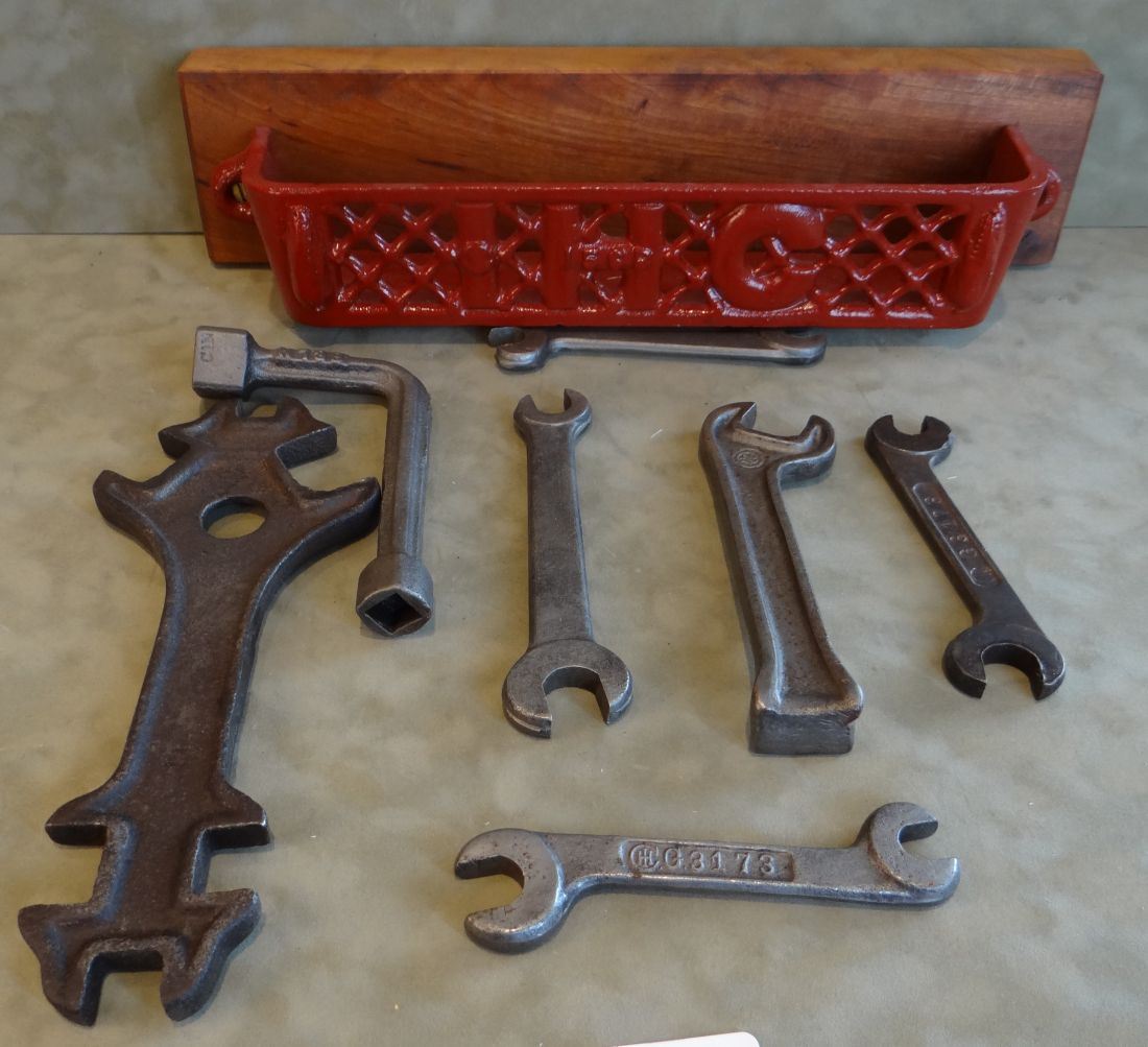 IHC implement tool box w/IHC wrenches