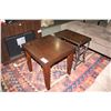 Image 2 : MAHOGANY FINISH END TABLE AND SMALL MAGAZINE TABLE