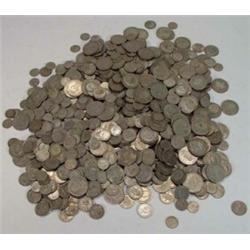 Large quantity of assorted British pre-decimal coins…