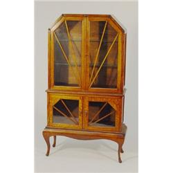 Oak Art Deco style display cabinet, fitted a pair of glazed doors enclosing two glass shelves abo…