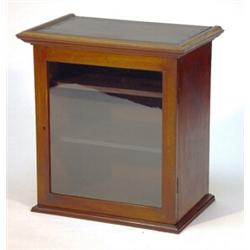 Edwardian mahogany display cabinet, fitted a glazed doors enclosing three shelves…