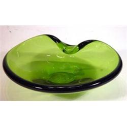 Green Holmeguards glass dish, marks to base, 18cm diameter…